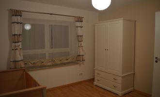 Schlafzimmer mit Kinderbett, Foto: S. Dahlitz, Lizenz: S. Dahlitz